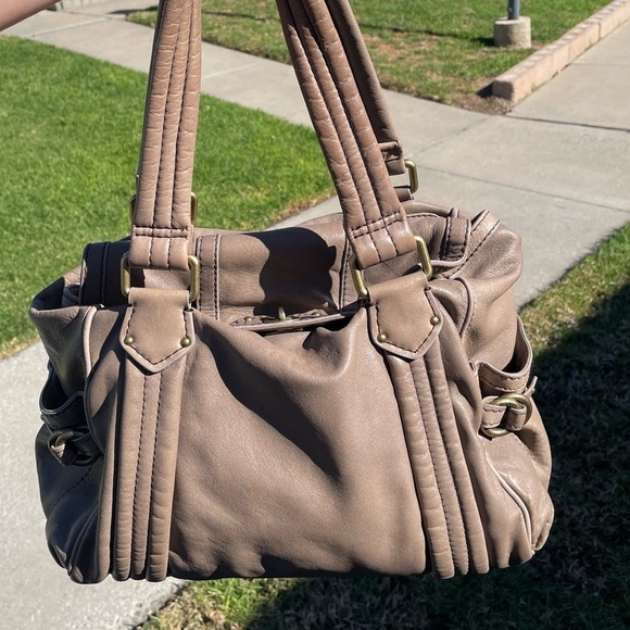 EUC MARC JACOBS Taupe turnlock Satchel Bag - Picture 12 of 13